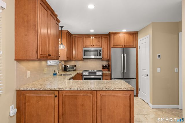 139 Heritage Village B, Southbury, CT 06488