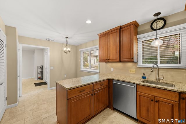 139 Heritage Village B, Southbury, CT 06488