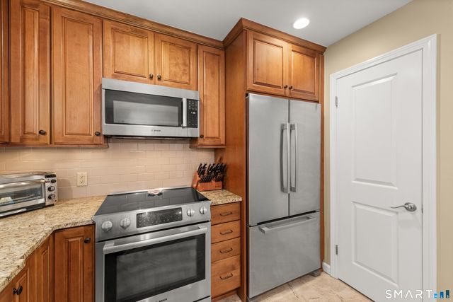 139 Heritage Village B, Southbury, CT 06488