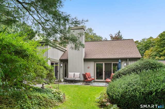 139 Heritage Village B, Southbury, CT 06488