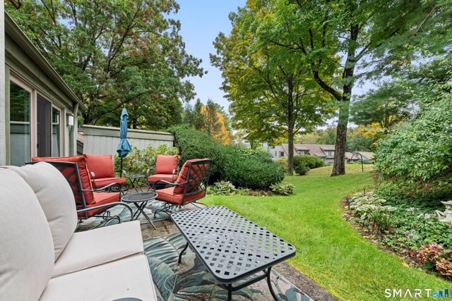 139 Heritage Village B, Southbury, CT 06488