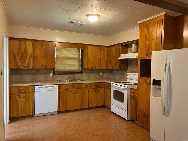 605 N Morgan St, Hamburg, AR 71646