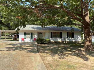 605 N Morgan St, Hamburg, AR 71646