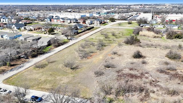 6005 Baylor Street, Fort Worth, TX 76119