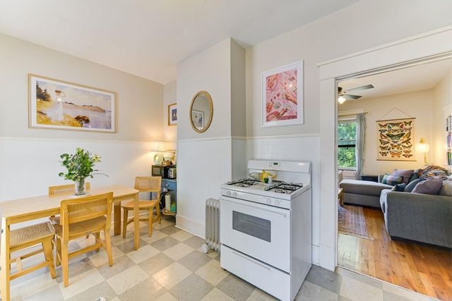 200 W 40th ST, Austin, TX 78751