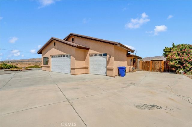 14499 Mirada Place, Apple Valley, CA 92307