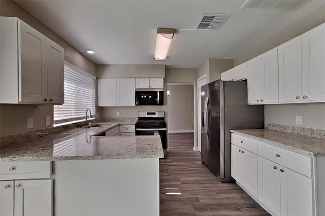 3414 Green Fields Drive, Sugar Land, TX 77479