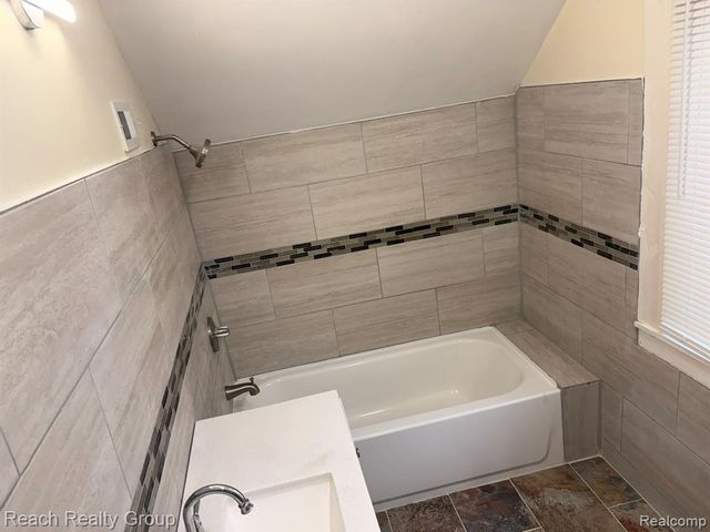 19989 Steel Street, Detroit, MI 48235