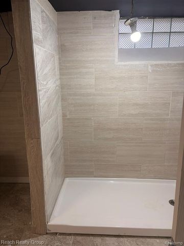 19989 Steel Street, Detroit, MI 48235