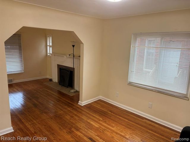 19989 Steel Street, Detroit, MI 48235