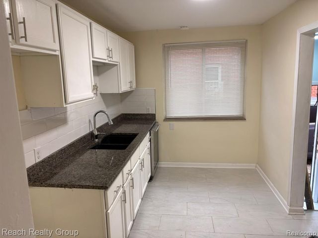 19989 Steel Street, Detroit, MI 48235