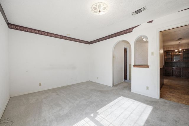 1018 S Valentine Drive, Sherman, TX 75090