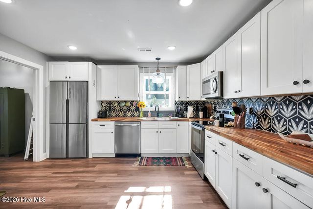 79 S Fayetteville Road S, Southport, NC 28461