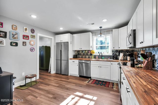 79 S Fayetteville Road S, Southport, NC 28461