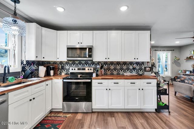 79 S Fayetteville Road S, Southport, NC 28461