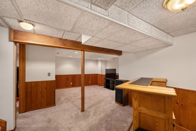 6932 Kentucky Avenue N, Brooklyn Park, MN 55428