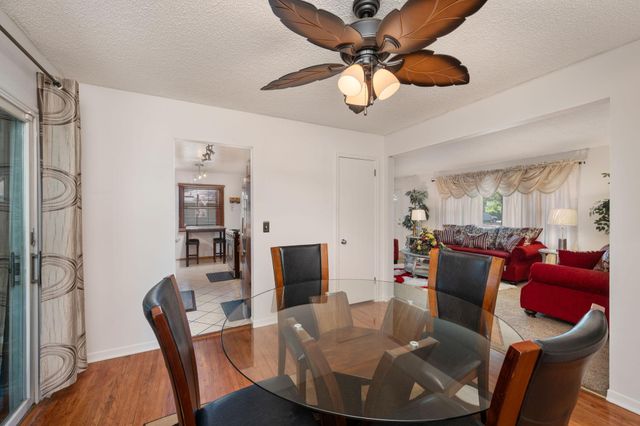 6932 Kentucky Avenue N, Brooklyn Park, MN 55428