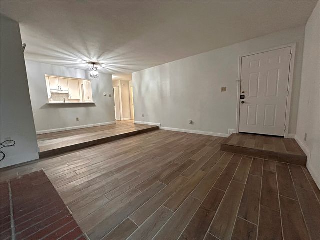 6900 Skillman Street 304C, Dallas, TX 75231