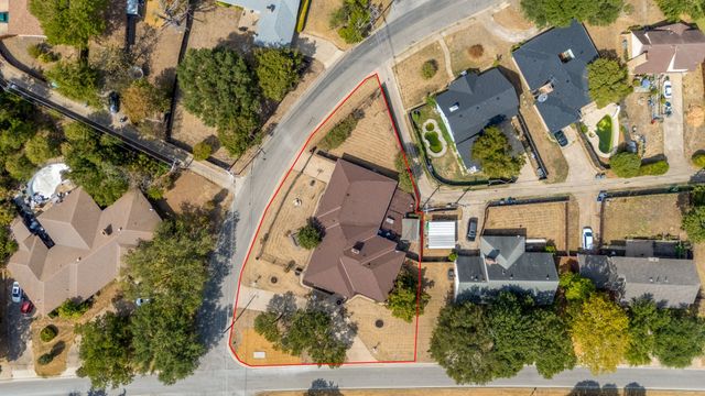 1433 W Red Bird Lane, Dallas, TX 75232