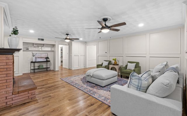 1433 W Red Bird Lane, Dallas, TX 75232