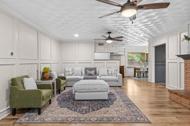 1433 W Red Bird Lane, Dallas, TX 75232