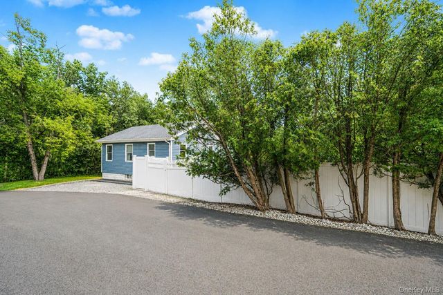 28 Weiner Street, Staten Island, NY 10309