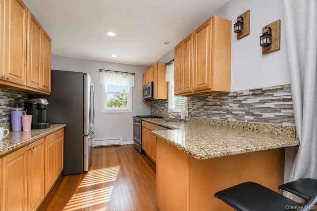 28 Weiner Street, Staten Island, NY 10309
