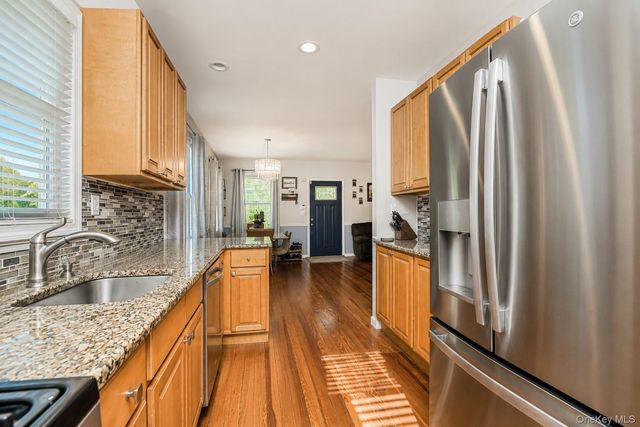 28 Weiner Street, Staten Island, NY 10309