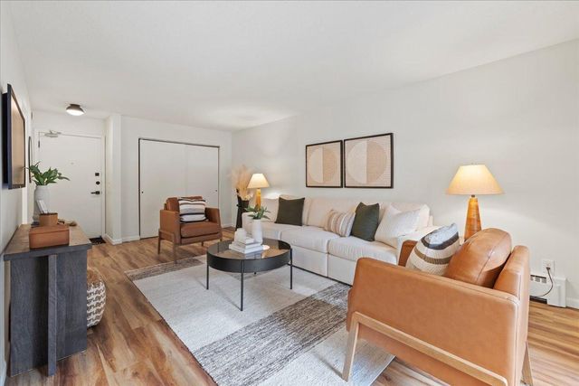 4530 Park Commons Drive 123, Saint Louis Park, MN 55416