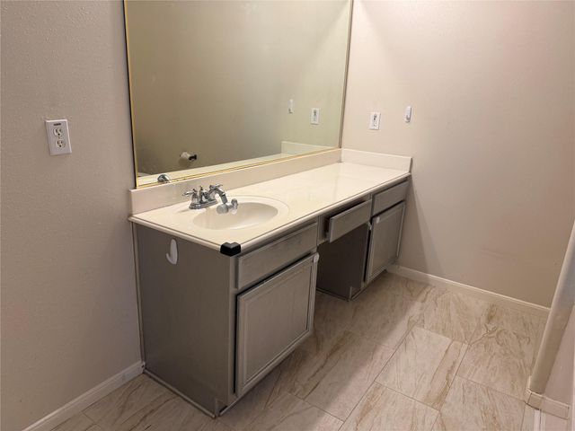 13715 Audra Lane, Houston, TX 77083