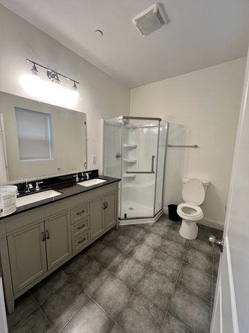 123 Intervale St 1, Boston, MA 02121