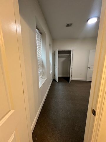 123 Intervale St 1, Boston, MA 02121