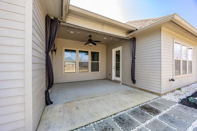 59620 Thomas Ross Dr, Plaquemine, LA 70764