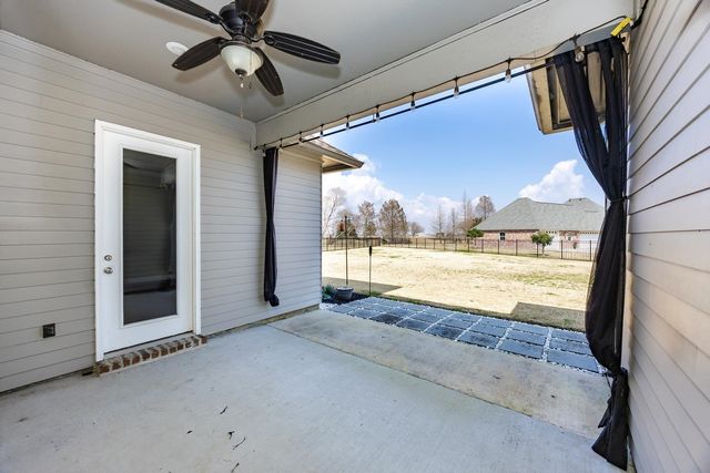 59620 Thomas Ross Dr, Plaquemine, LA 70764