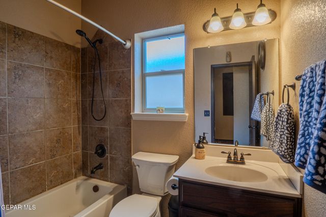 5864 MEGAN Street, Santa Teresa, NM 88008