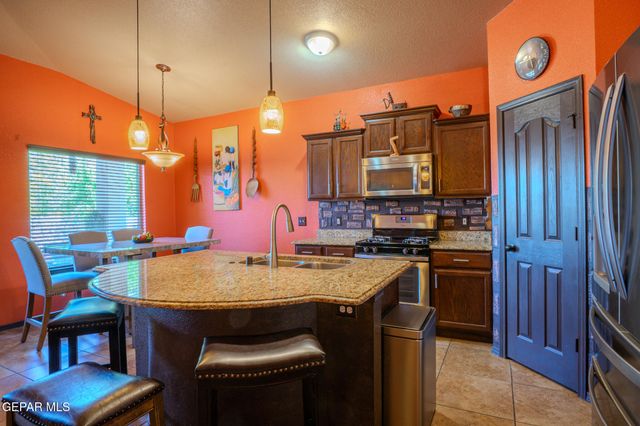 5864 MEGAN Street, Santa Teresa, NM 88008