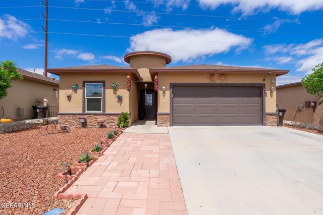 5864 MEGAN Street, Santa Teresa, NM 88008