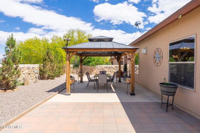 5864 MEGAN Street, Santa Teresa, NM 88008