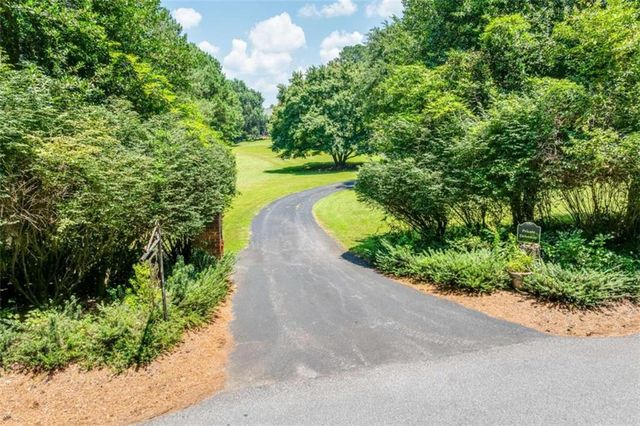 6180 Old Jefferson Road, Athens, GA 30607