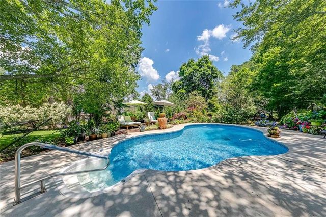 6180 Old Jefferson Road, Athens, GA 30607
