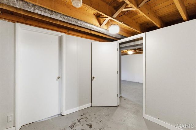 1550 Grant Road, Webster Groves, MO 63119