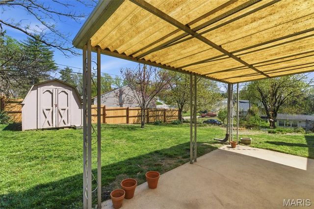 1550 Grant Road, Webster Groves, MO 63119