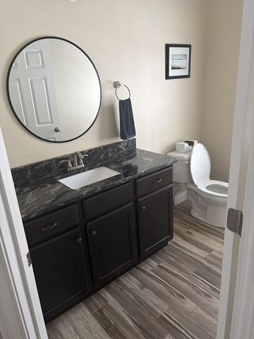 2 Everett Dr, Pepperell, MA 01463