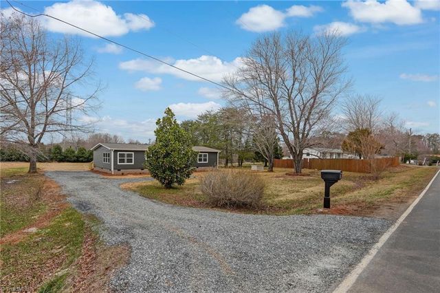 135 Hilton Road, Stokesdale, NC 27357