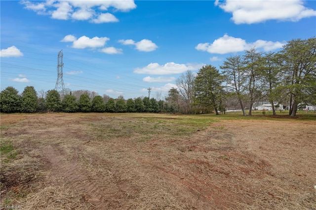 135 Hilton Road, Stokesdale, NC 27357