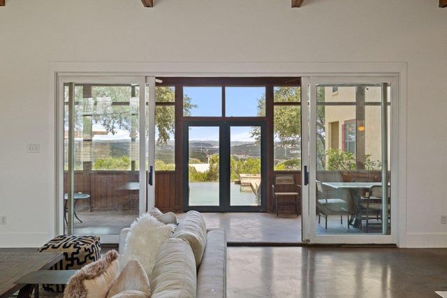 4401 Whirlwind CV, Spicewood, TX 78669