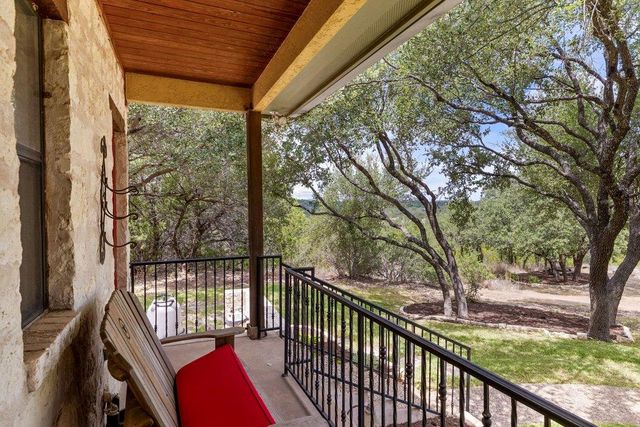 4401 Whirlwind CV, Spicewood, TX 78669
