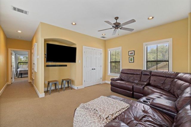 4401 Whirlwind CV, Spicewood, TX 78669