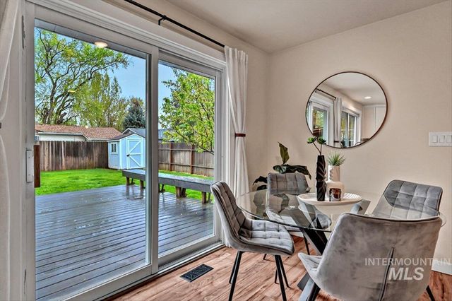 2920 N Arthur, Boise, ID 83703