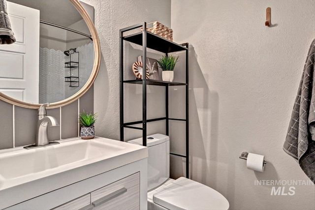 2920 N Arthur, Boise, ID 83703